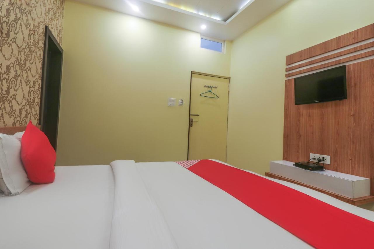 Oyo 60651 Hotel Arya Βαρανάσι Εξωτερικό φωτογραφία